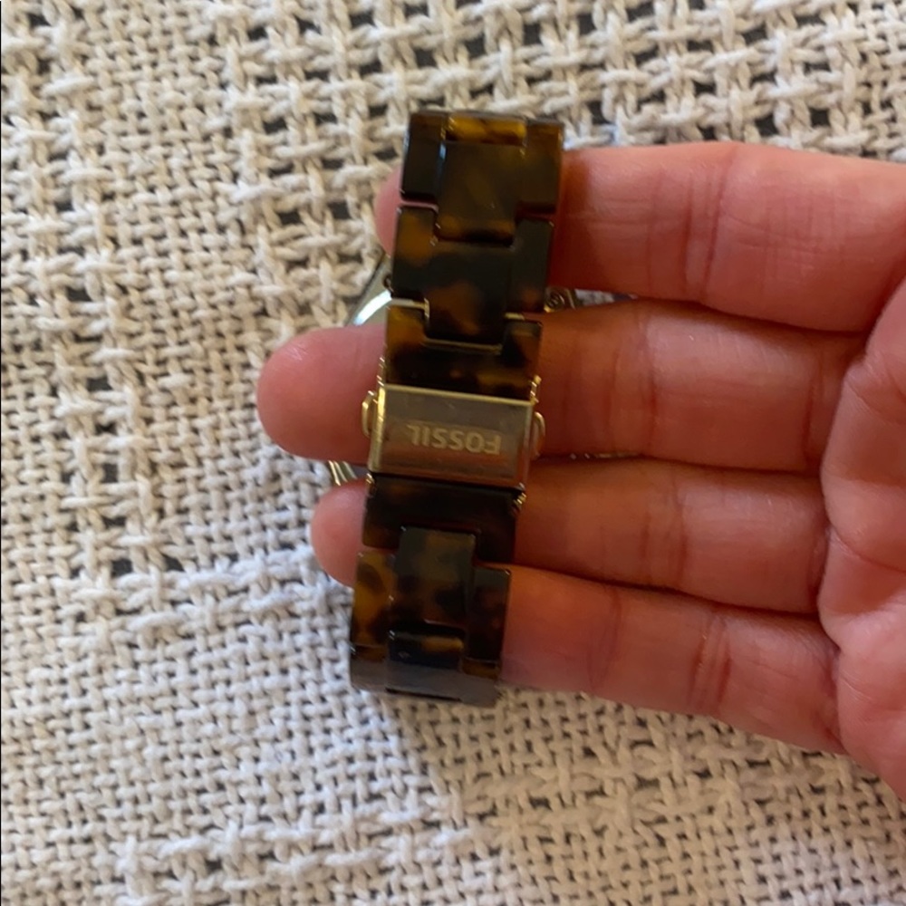 Fossil Tortoise Shell Watch. - image 2